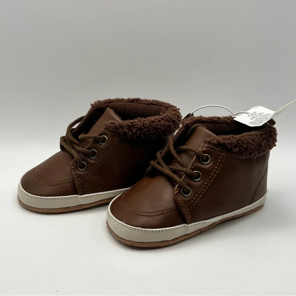 3/$30 Old Navy Brown Sherpa baby Boots with Cream Trim